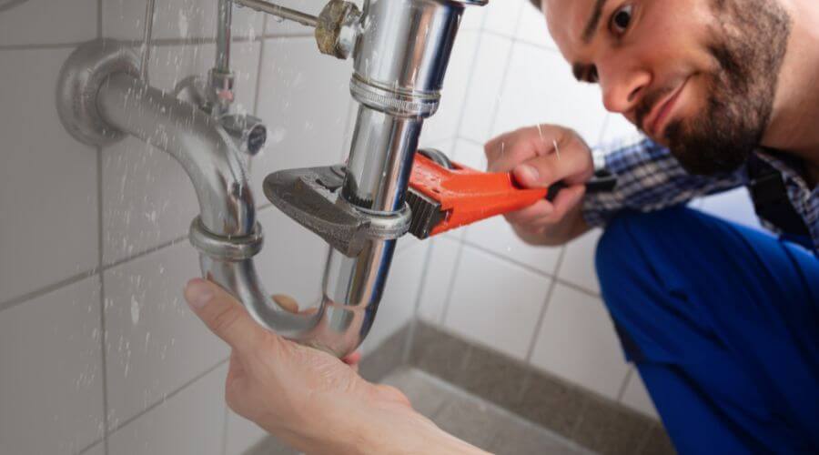 Professional same day plumber services in Iroquois, SD